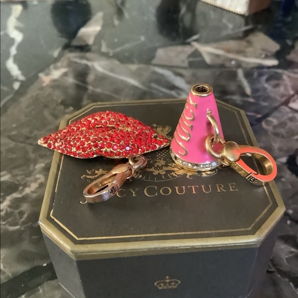 Y2k Authentic original vintage Juicy couture crystal red lip charm, pink horn - Picture 4 of 4